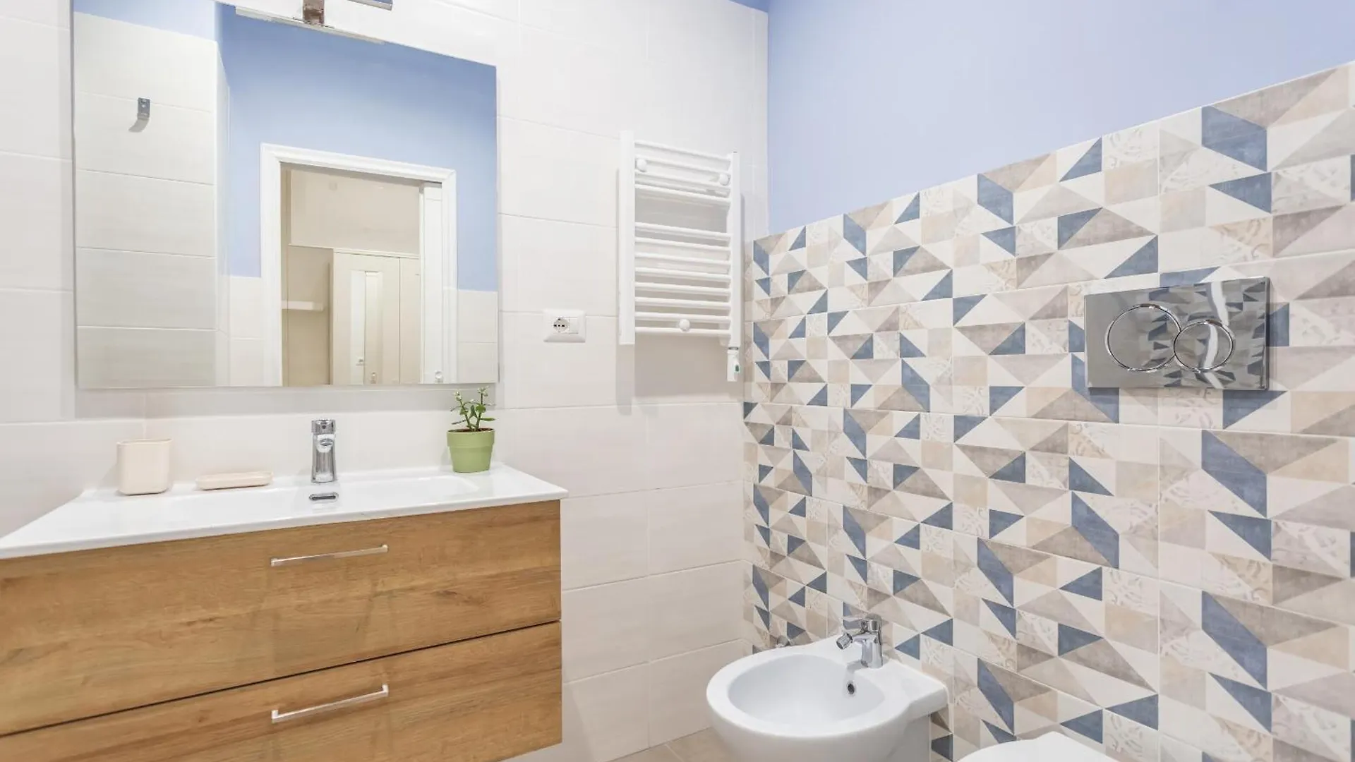2 Bdr Navona Quintessential Charm Apartment Rome 0*,  Italy