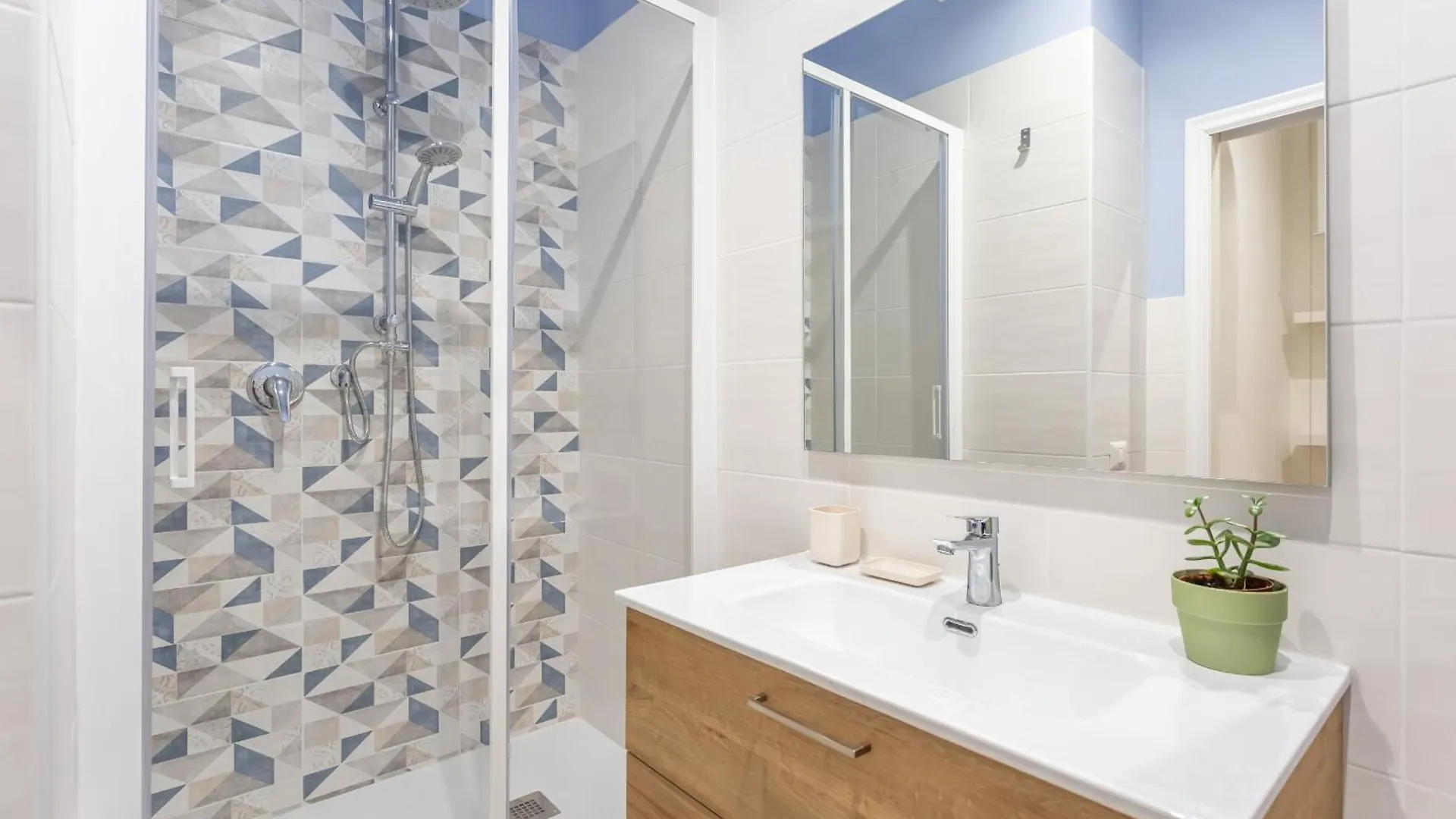 2 Bdr Navona Quintessential Charm Apartment Rome 0*,